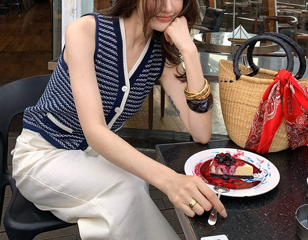 DR235226 Knit Top/Pre-order